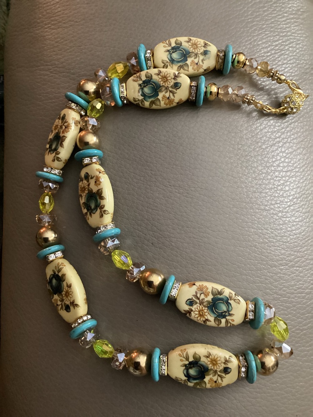 Floral Turquoise Accent Beaded Necklace